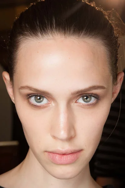 Look 1